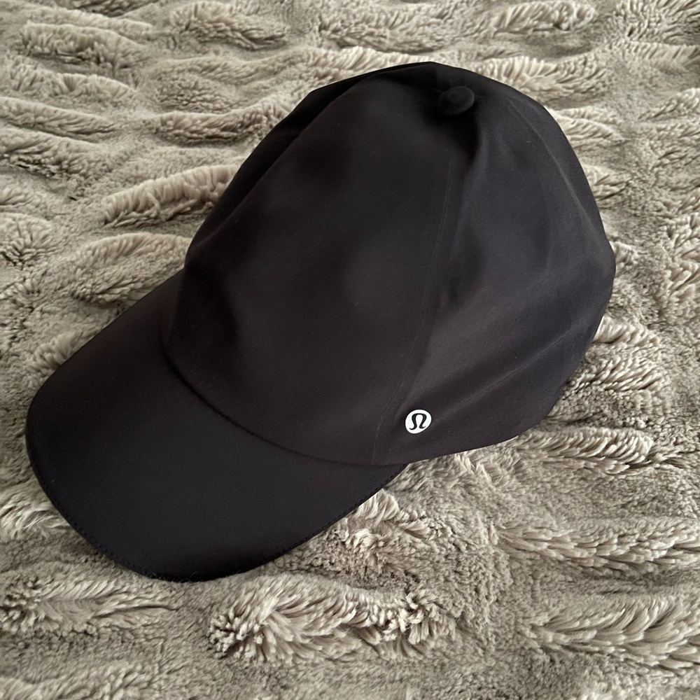Lululemon Fast and Free Running Hat
